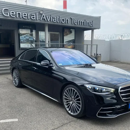 Exclusive limousine service at the General Aviation Terminal for private jet travelers